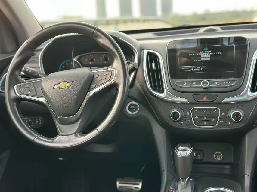 2018 Chevrolet Equinox 2.0T 260HP L4 9AT,autocango,china used car exporter,china ev exporter,chinese used car exporter,chinese used ev exporter