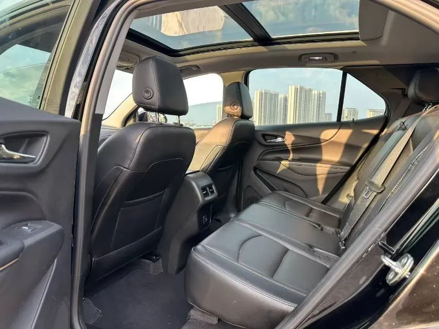 2018 Chevrolet Equinox 2.0T 260HP L4 9AT,autocango,china used car exporter,china ev exporter,chinese used car exporter,chinese used ev exporter