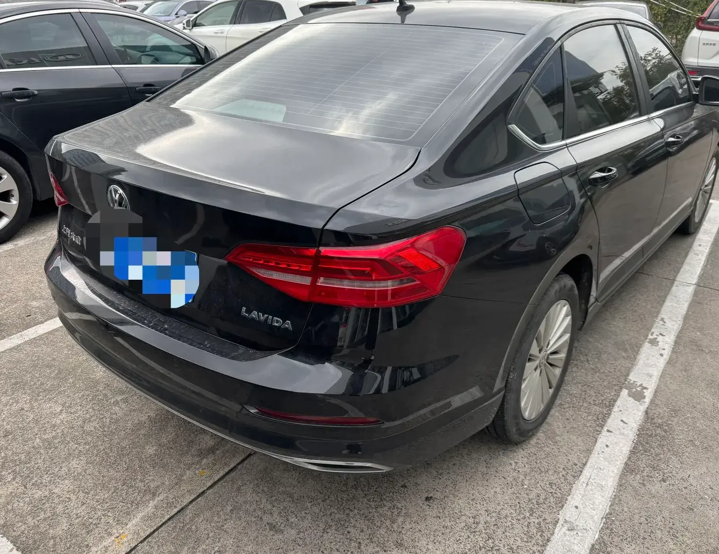 2018 VOLKSWAGEN LAVIDA thumbnail 2