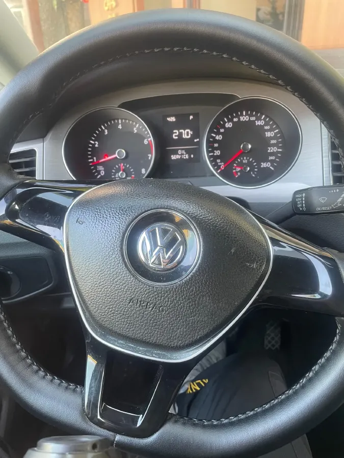 2016 Volkswagen Golf Sportsvan 1.6L 110HP L4 6AT,autocango,china used car exporter,china ev exporter,chinese used car exporter,chinese used ev exporter