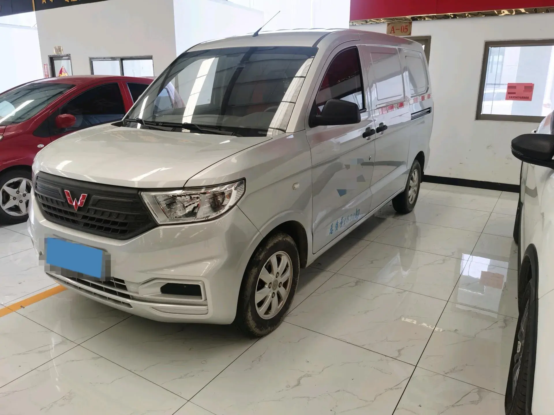 2019 WULING HONGGUANG view 1