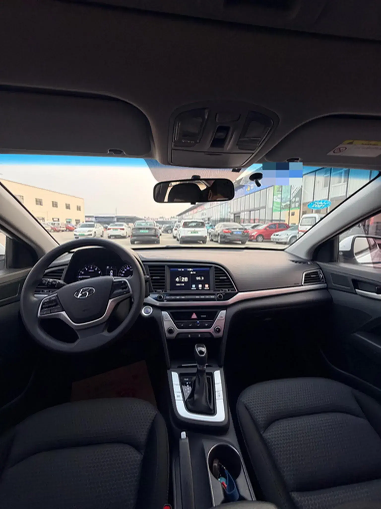 2016 HYUNDAI ELANTRA thumbnail 4