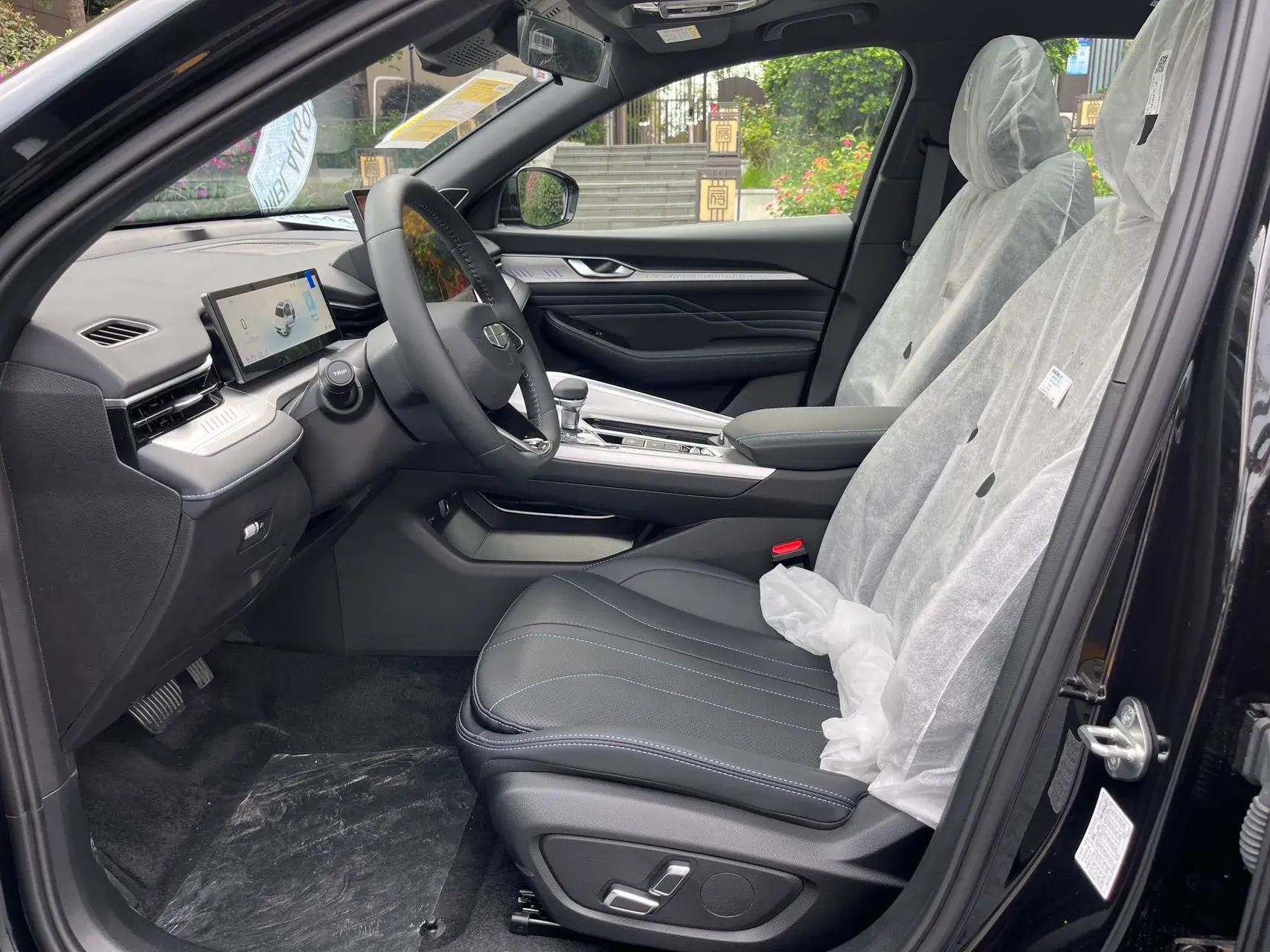 2025 GEELY PREFACE thumbnail 4