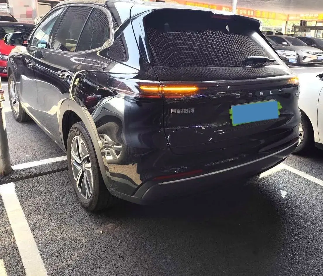 2025 GEELY GALAXY thumbnail 3