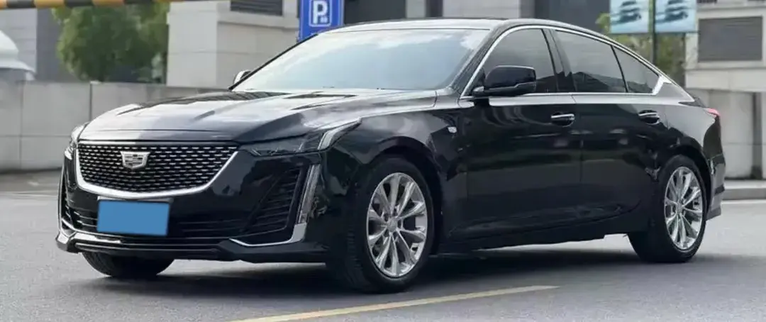 2023 CADILLAC CT5 view 1