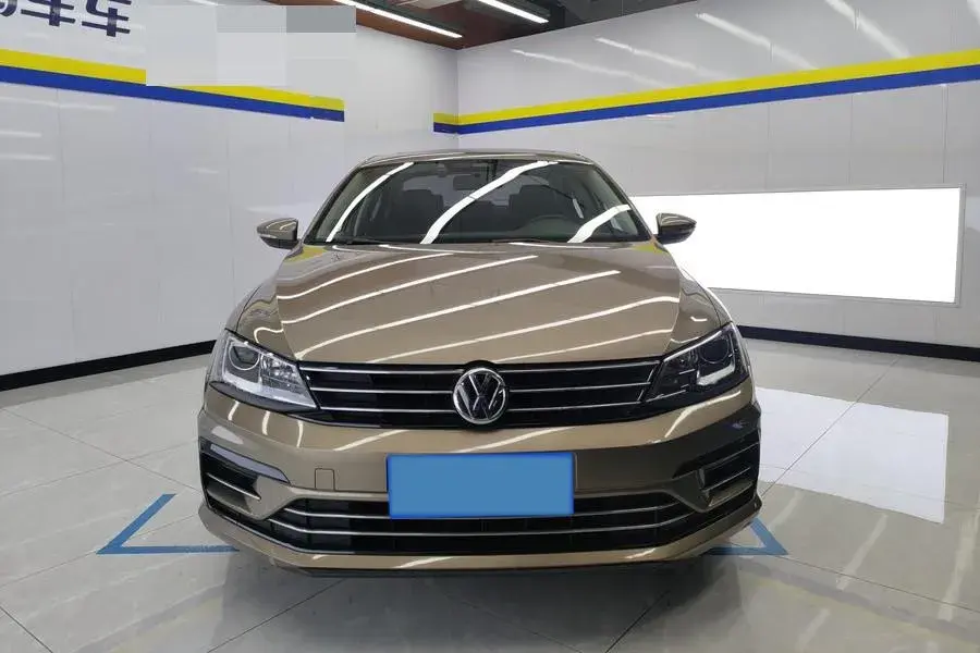 2018 VOLKSWAGEN SAGITAR thumbnail 2