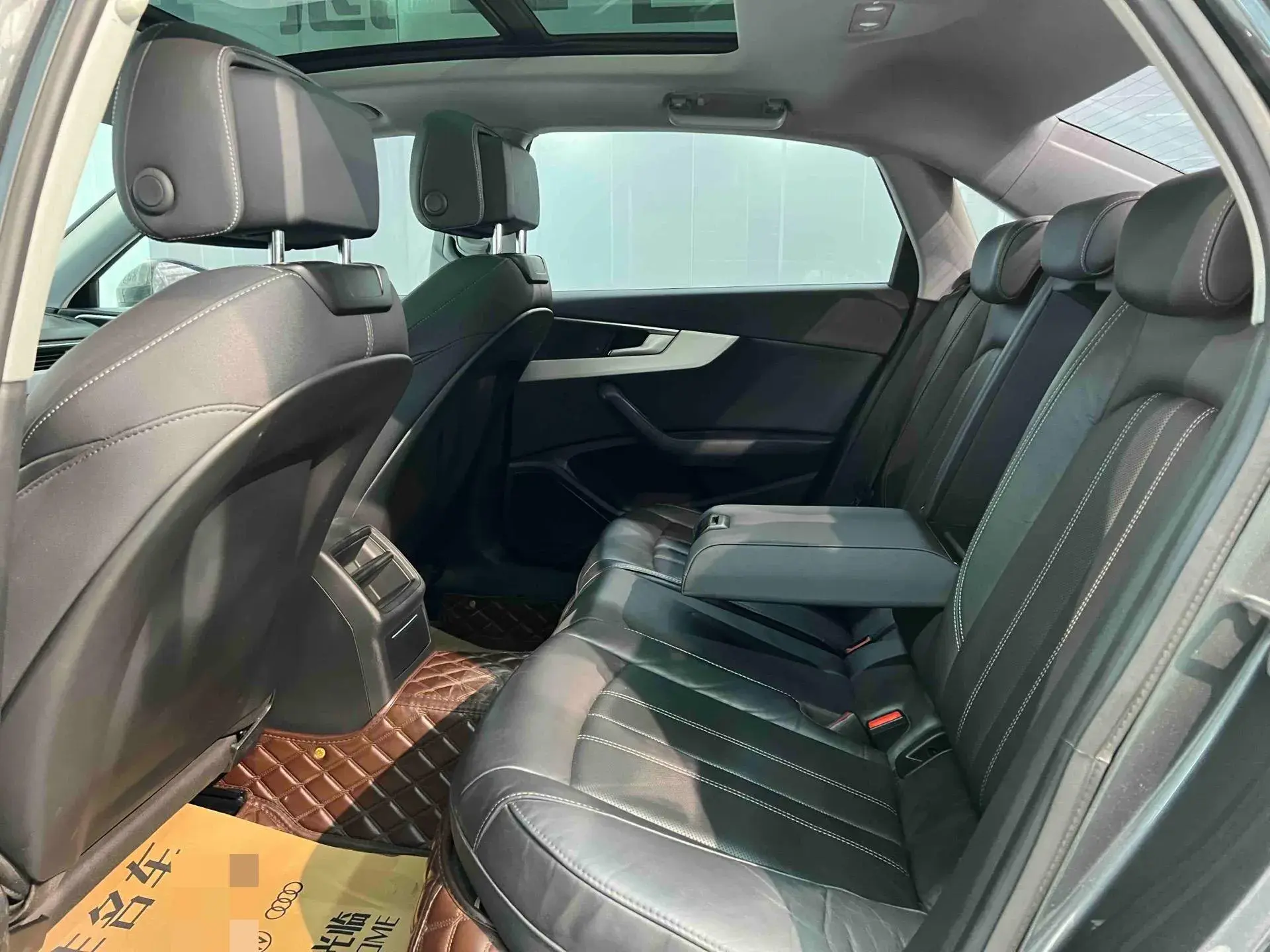 2021 AUDI A4L thumbnail 4