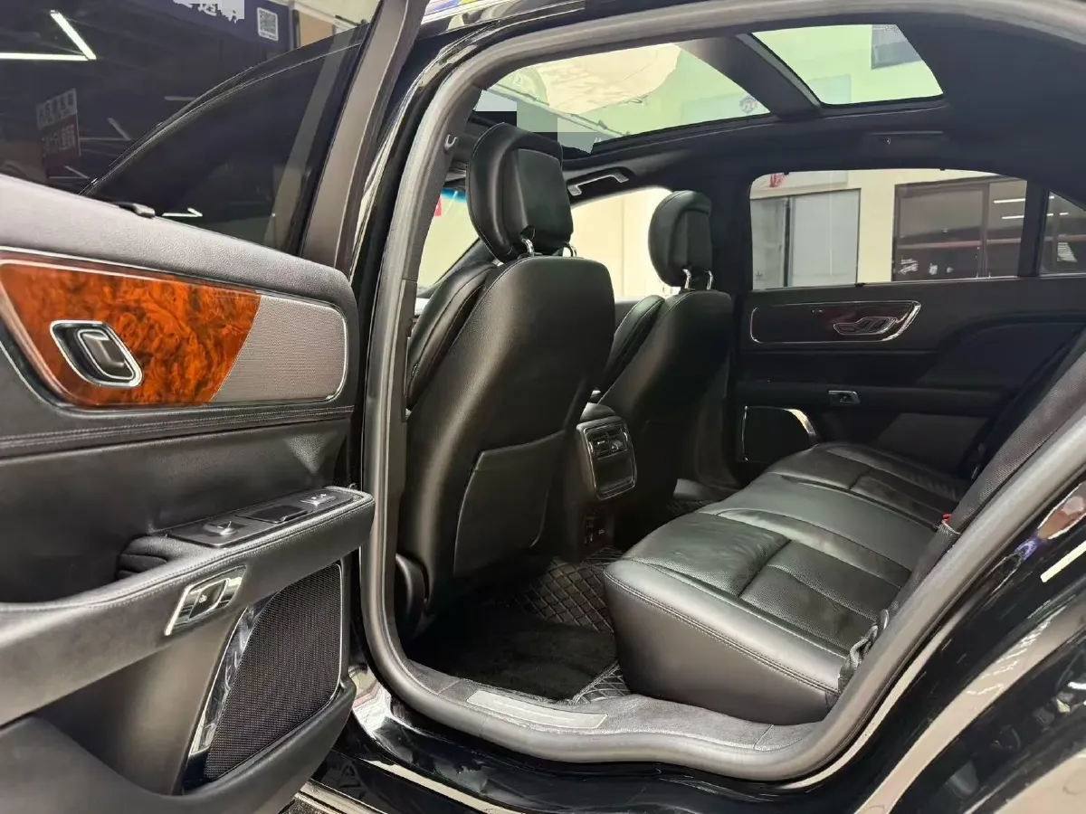 2018 Lincoln Continental 2.0T 261HP L4 6AT,autocango,china used car exporter,china ev exporter,chinese used car exporter,chinese used ev exporter