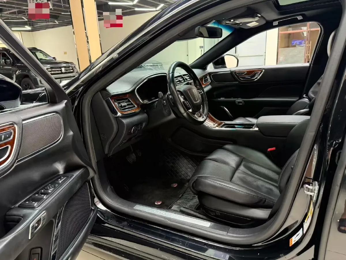 2018 Lincoln Continental 2.0T 261HP L4 6AT,autocango,china used car exporter,china ev exporter,chinese used car exporter,chinese used ev exporter