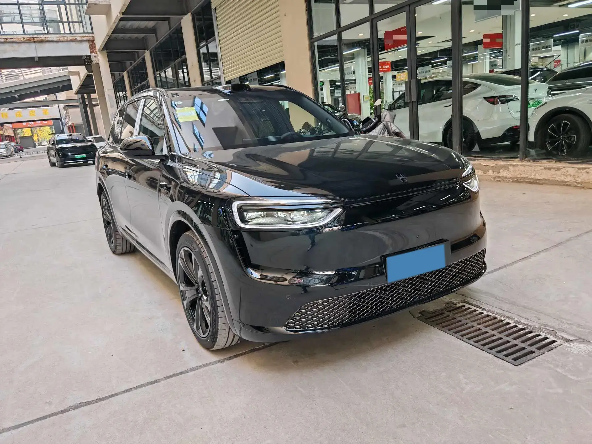 2023 AITO AITO thumbnail 3