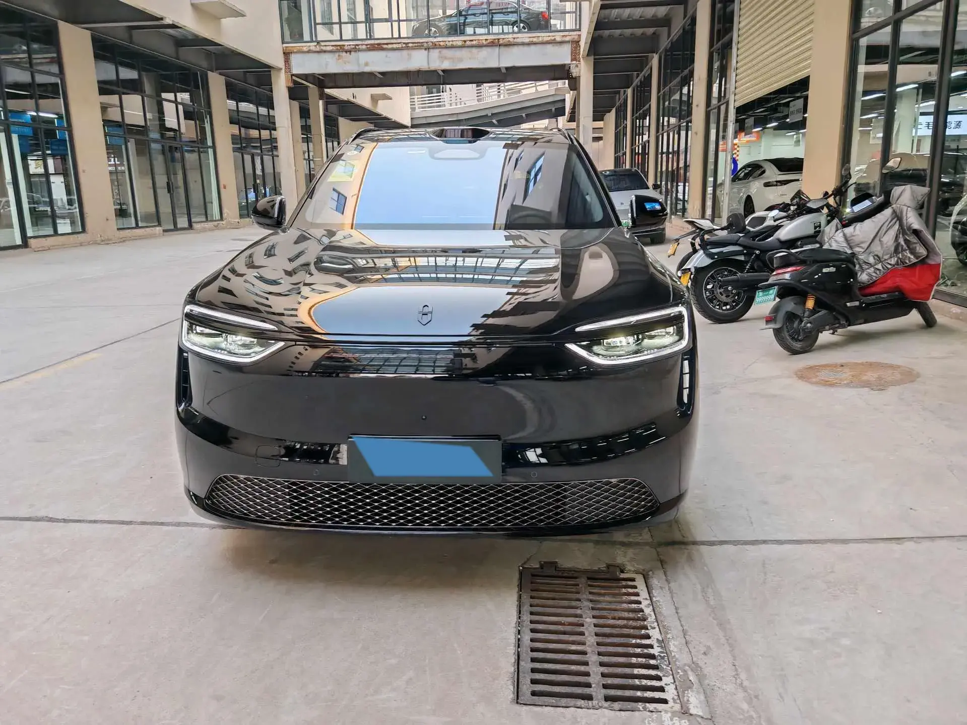 2023 AITO AITO thumbnail 2