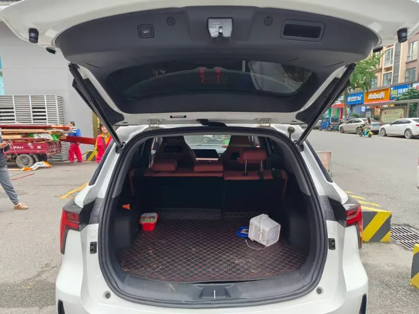 2023 ChangAn CS75 Plus iDD 1.5T 170HP L4 6TCT PHEV 28.39KWH,autocango,china used car exporter,china ev exporter,chinese used car exporter,chinese used ev exporter