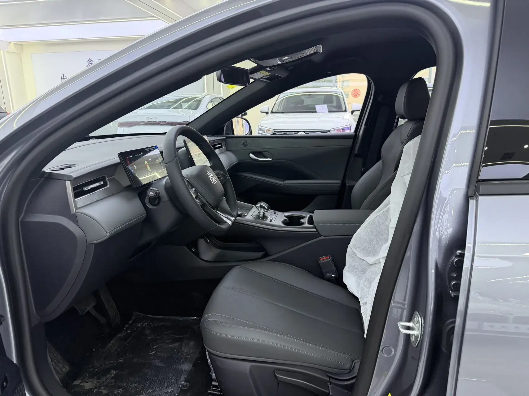 2025 BYD QIN thumbnail 3