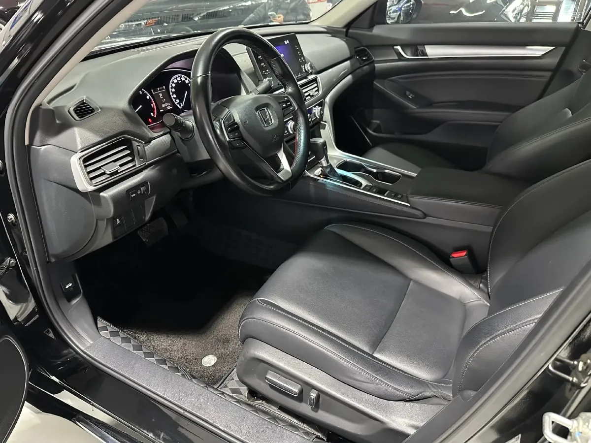 2018 Honda Accord 1.5T 194HP L4 CVT,autocango,china used car exporter,china ev exporter,chinese used car exporter,chinese used ev exporter