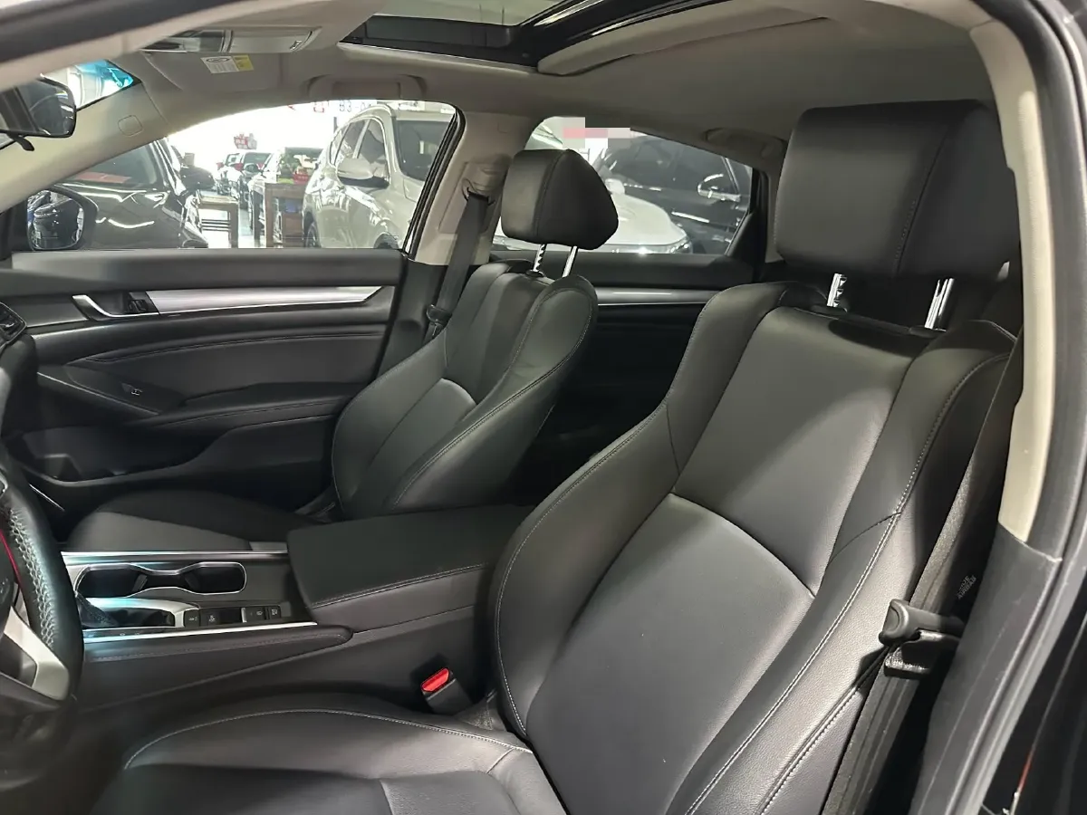 2018 Honda Accord 1.5T 194HP L4 CVT,autocango,china used car exporter,china ev exporter,chinese used car exporter,chinese used ev exporter