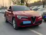 2017 Alfa Romeo Stelvio 2.0T 200HP L4 8AT