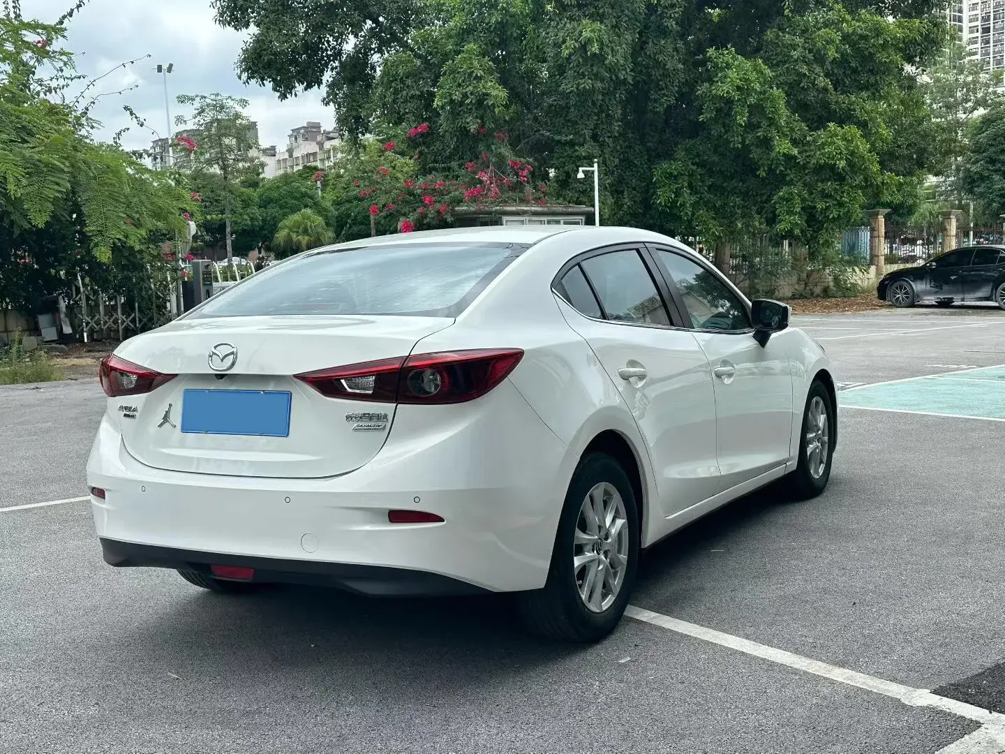 2017 MAZDA 3 thumbnail 4