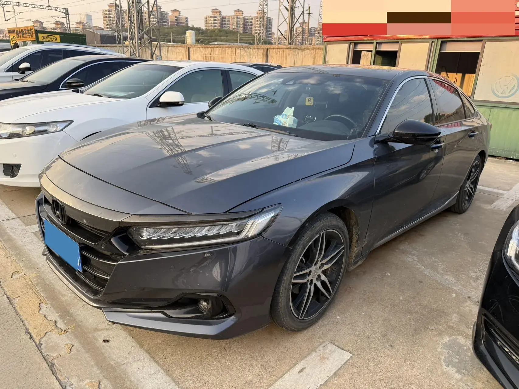 2022 HONDA ACCORD view 1