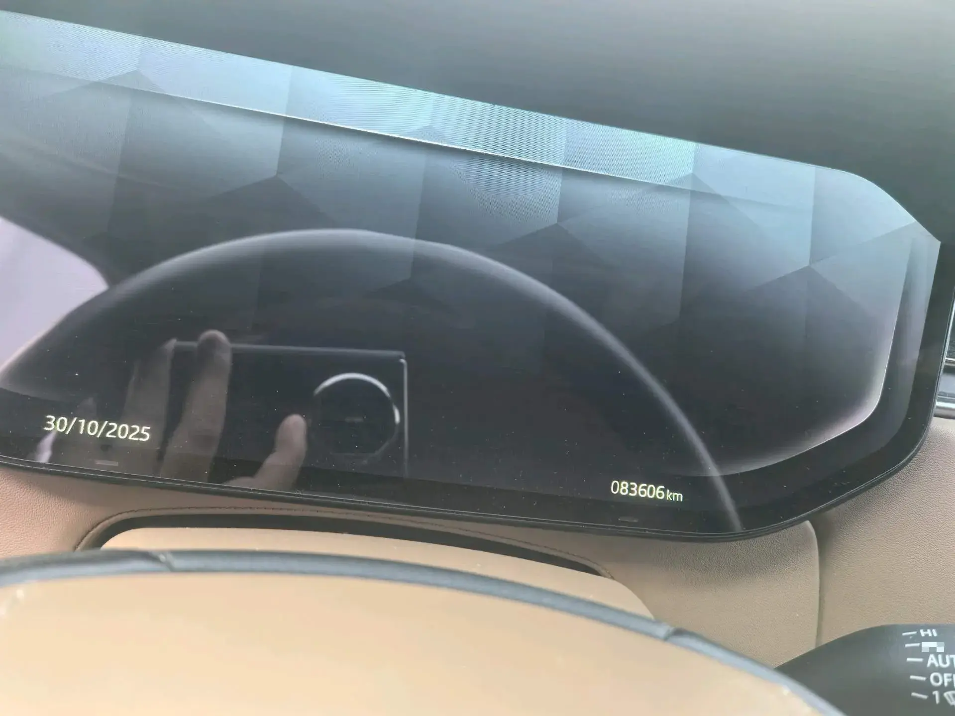 2023 LAND ROVER thumbnail 3