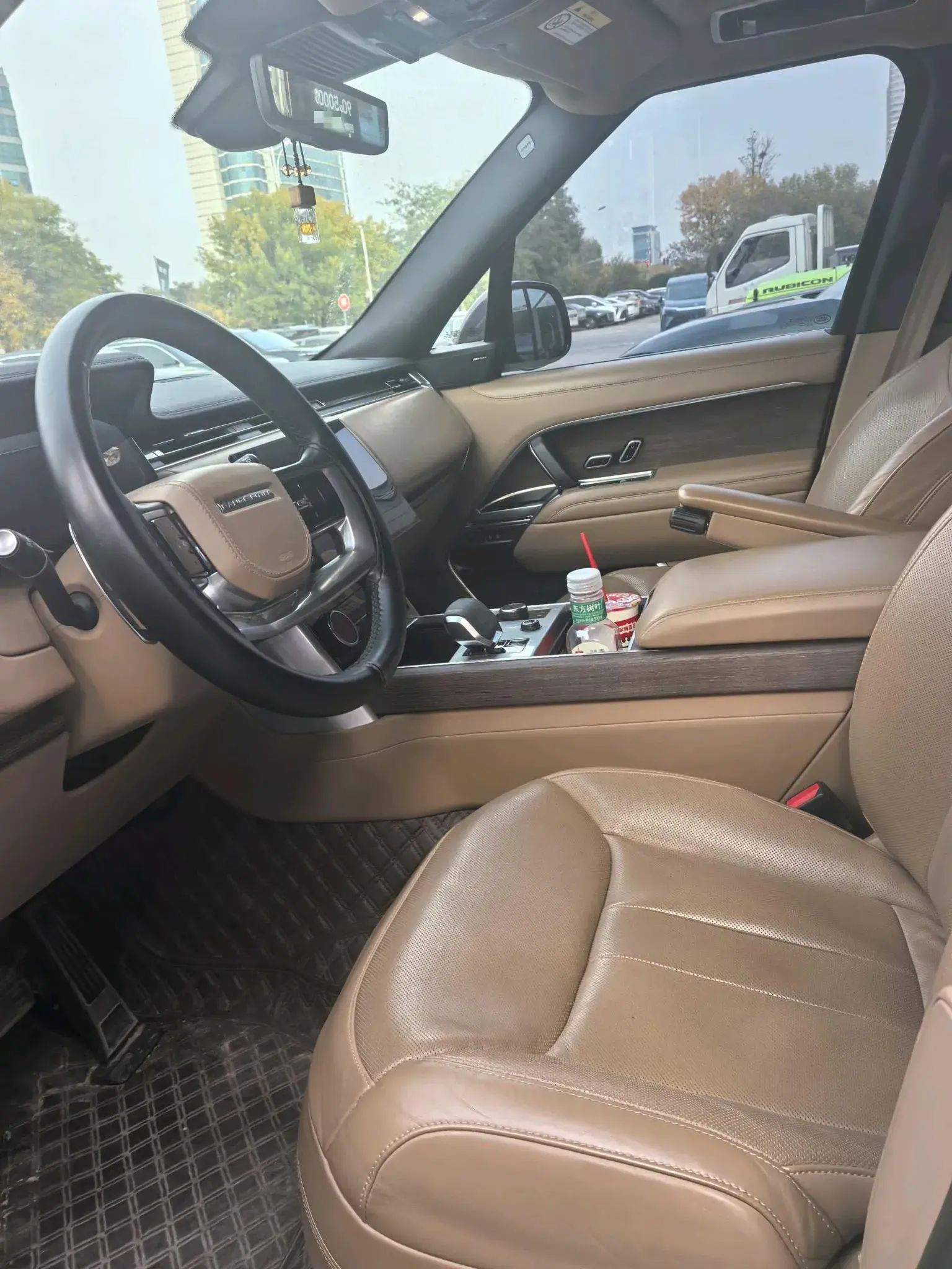 2023 LAND ROVER thumbnail 2