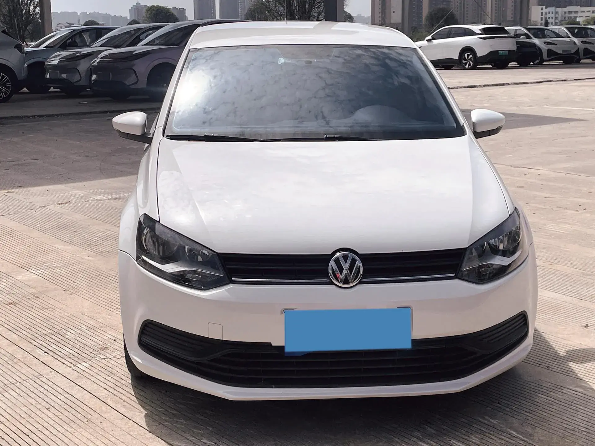 2018 VOLKSWAGEN POLO thumbnail 2