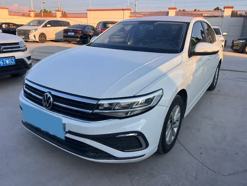 2023 VOLKSWAGEN BORA view 1