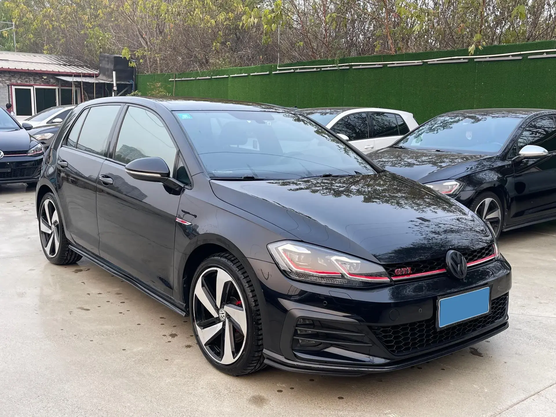 2019 VOLKSWAGEN GOLFGTI thumbnail 3