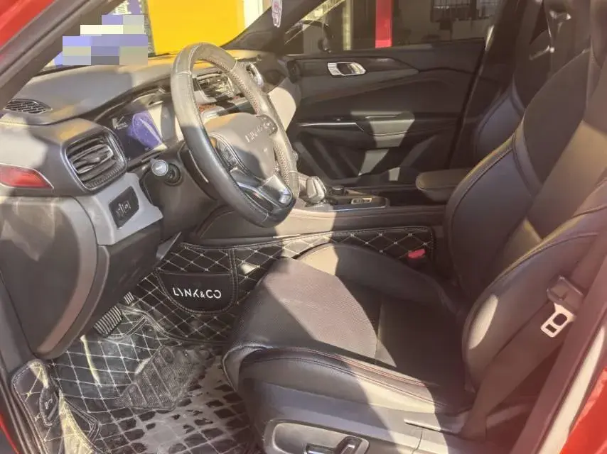 2019 LYNK&CO 03 thumbnail 3