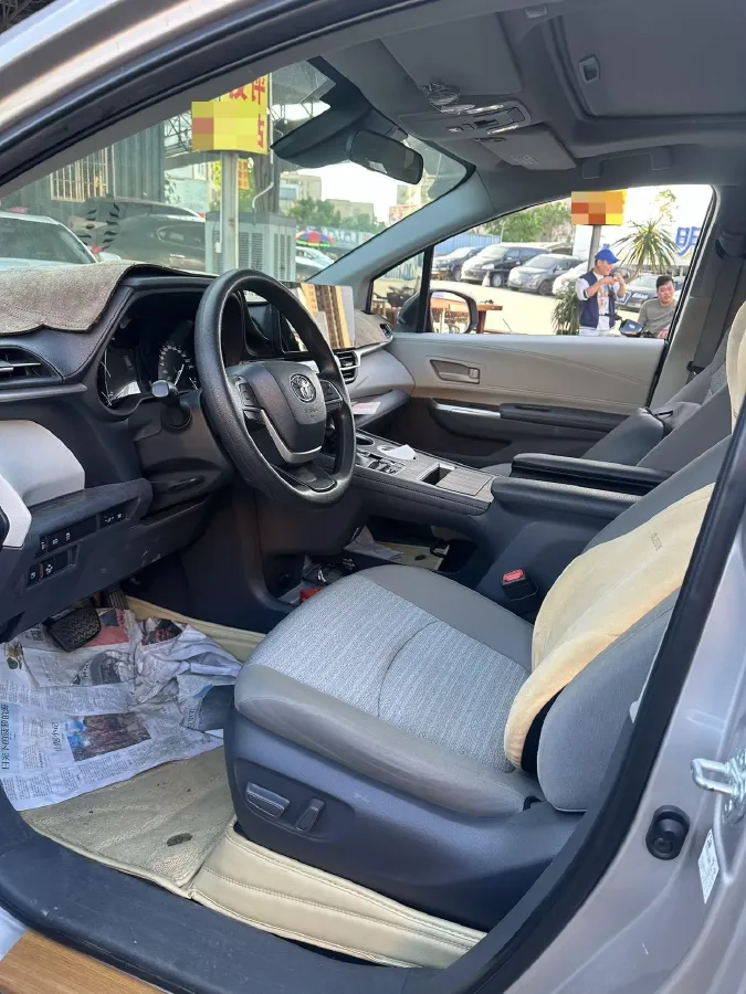 2021 Toyota Sienna 2.5L 192HP L4 E-CVT Hybrid,autocango,china used car exporter,china ev exporter,chinese used car exporter,chinese used ev exporter