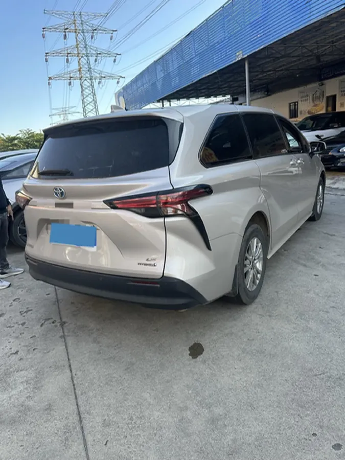2021 Toyota Sienna 2.5L 192HP L4 E-CVT Hybrid,autocango,china used car exporter,china ev exporter,chinese used car exporter,chinese used ev exporter