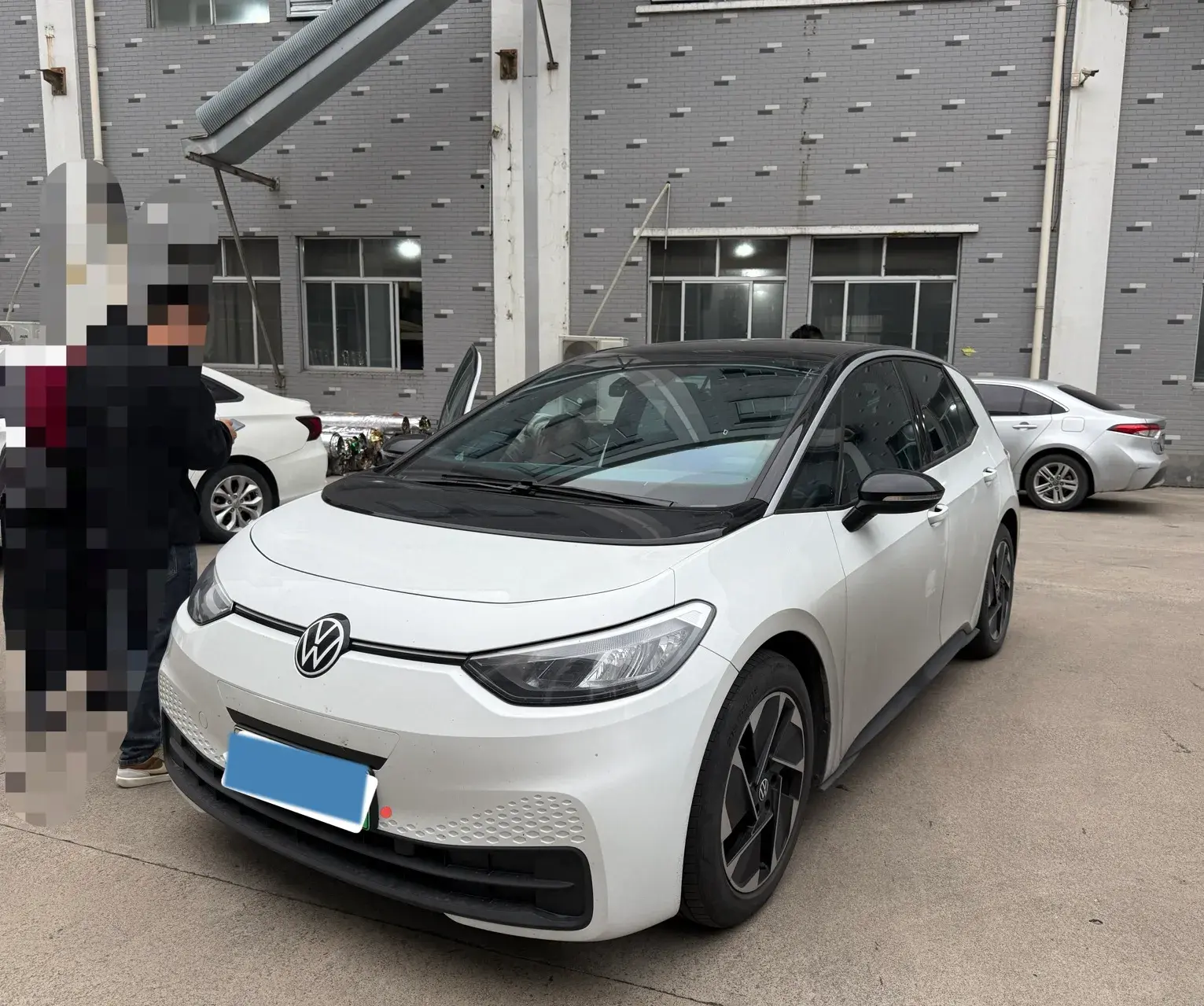 2024 VOLKSWAGEN ID.3 view 1