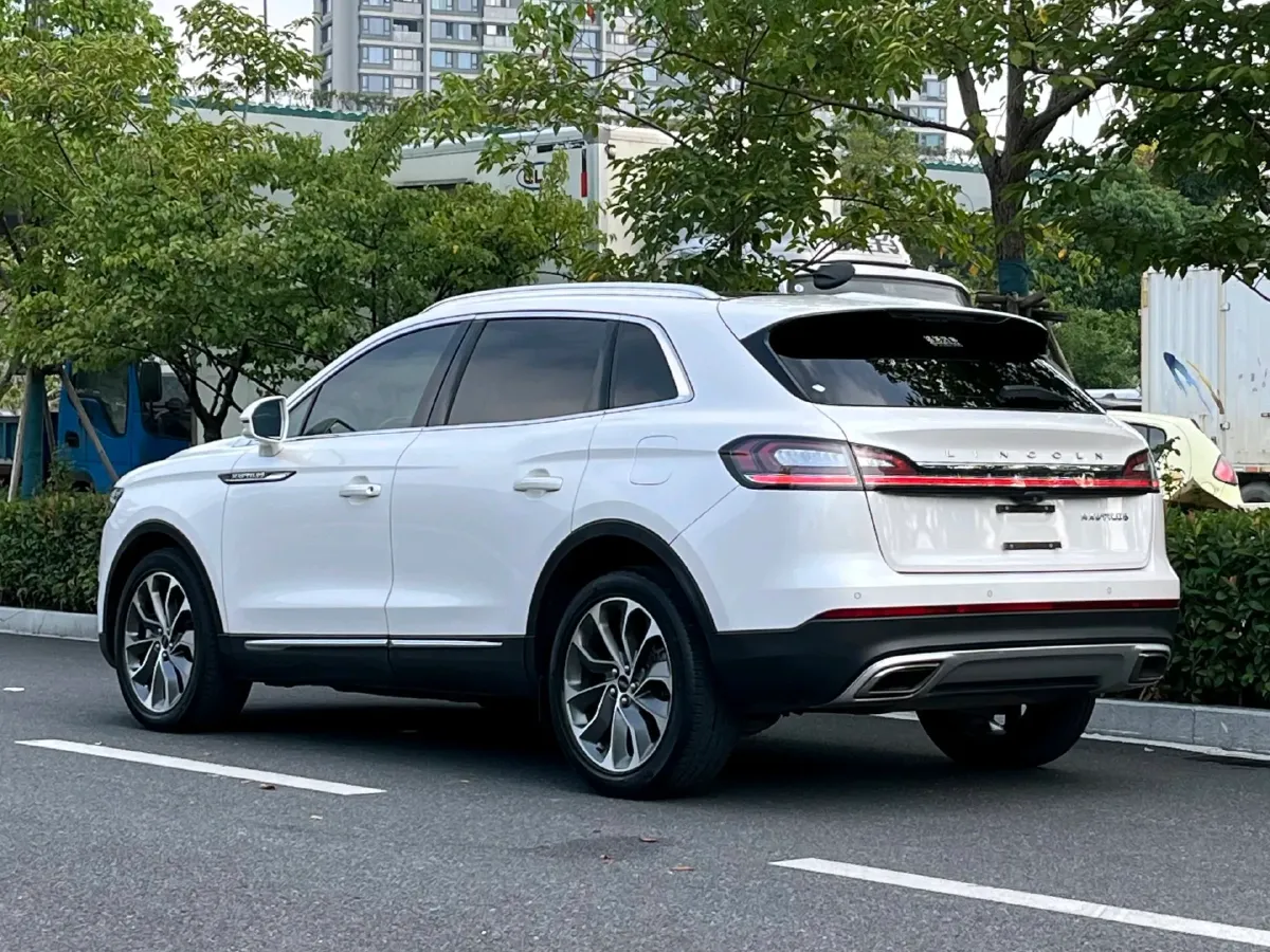 2021 Lincoln Nautilus 2.0T 245HP L4 8AT,autocango,china used car exporter,china ev exporter,chinese used car exporter,chinese used ev exporter