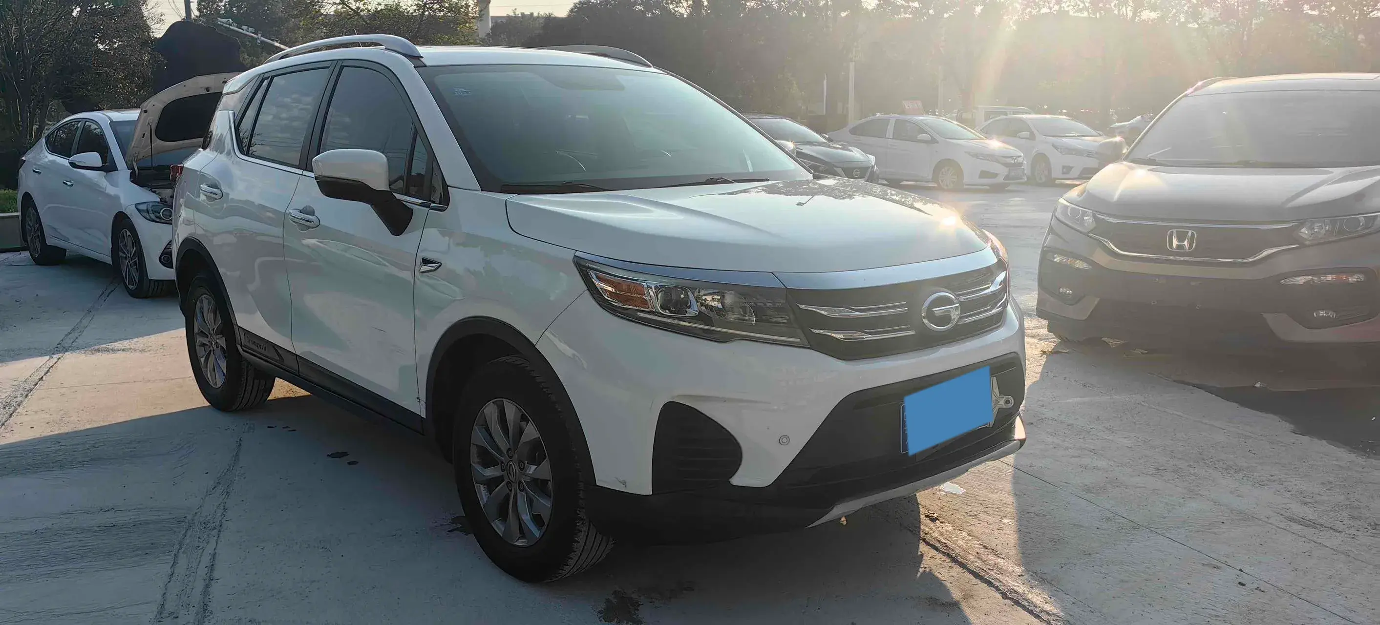 2019 GAC TRUMPCHI thumbnail 3