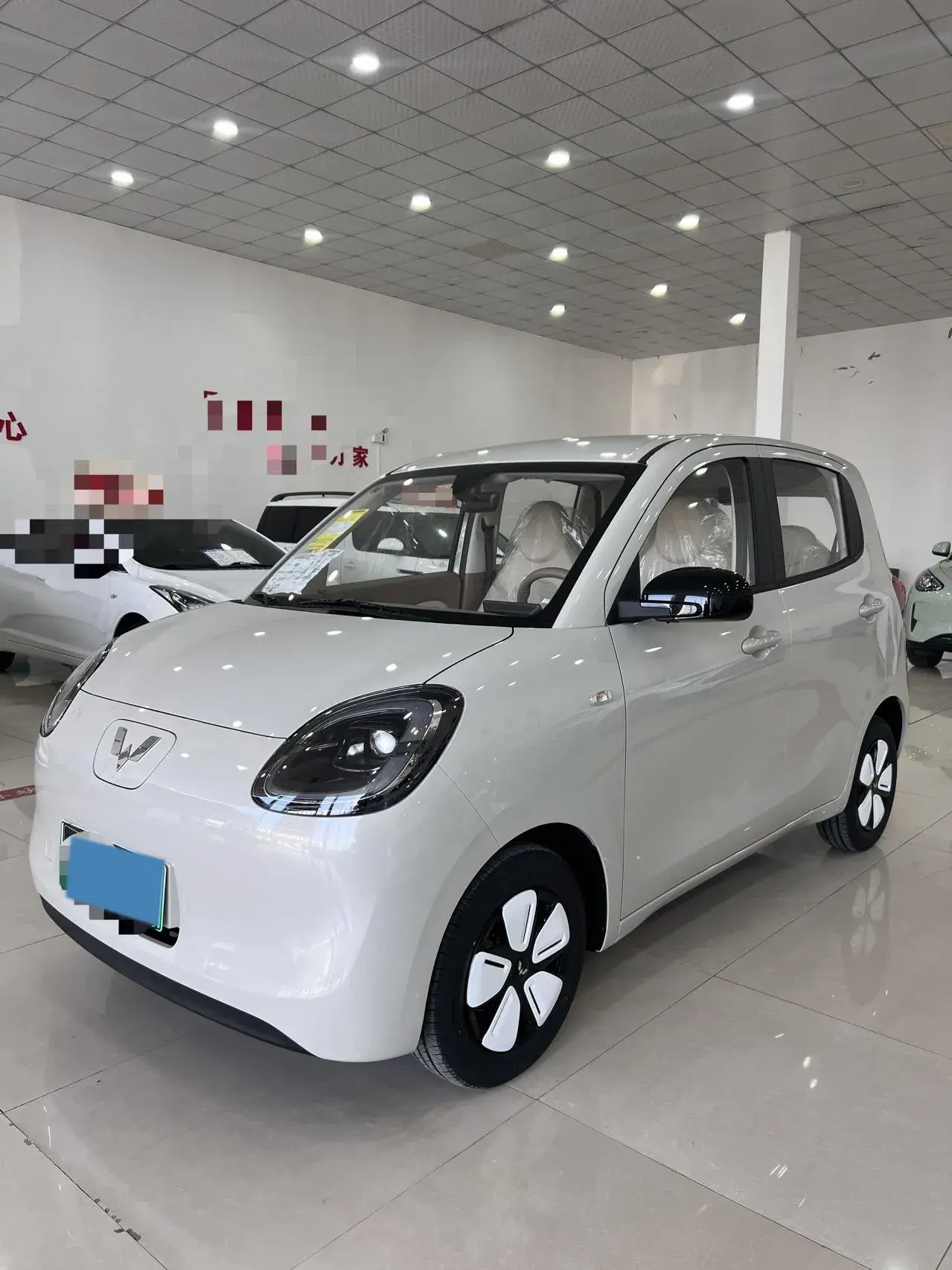 2025 WULING HONGGUANG view 1