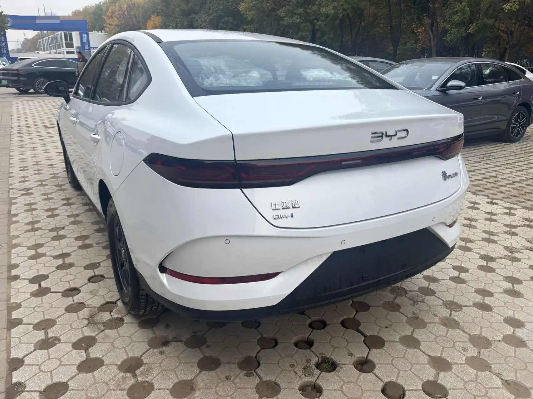 2025 BYD QIN thumbnail 4