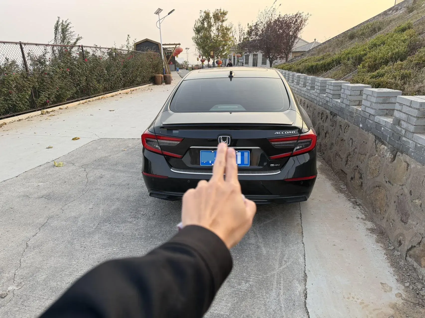 2022 HONDA ACCORD thumbnail 2