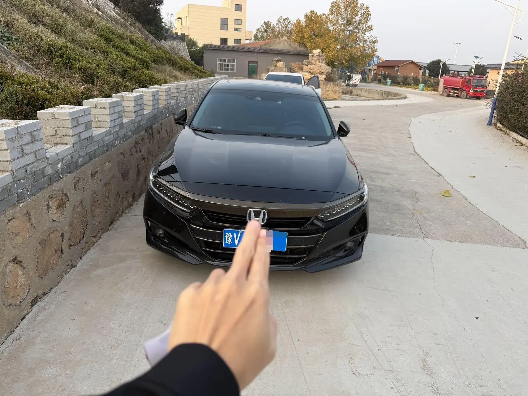 2022 HONDA ACCORD thumbnail 3