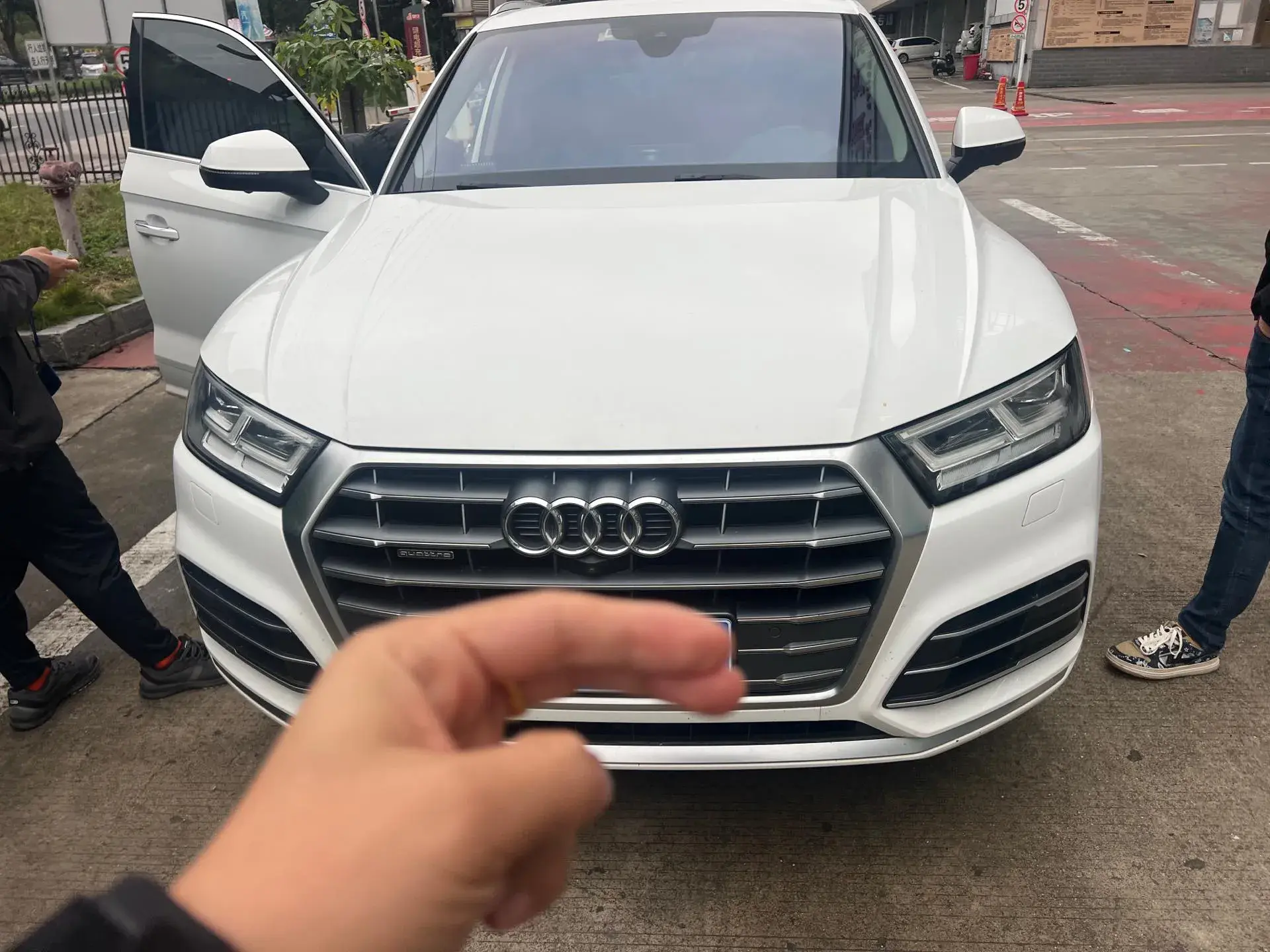 2020 AUDI Q5L thumbnail 2