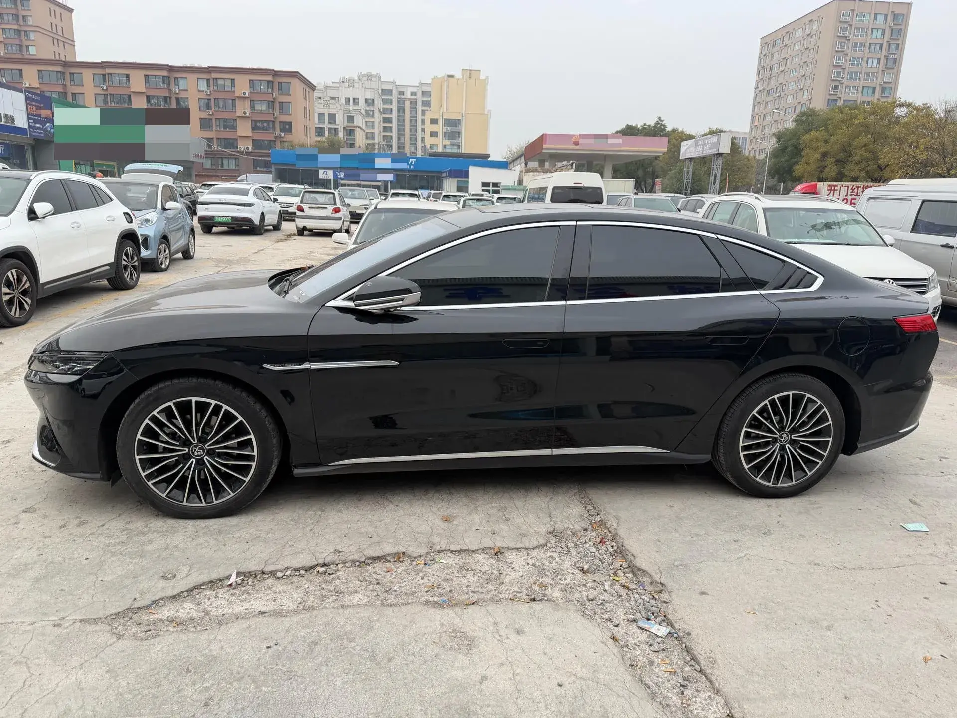 2020 BYD HAN thumbnail 3