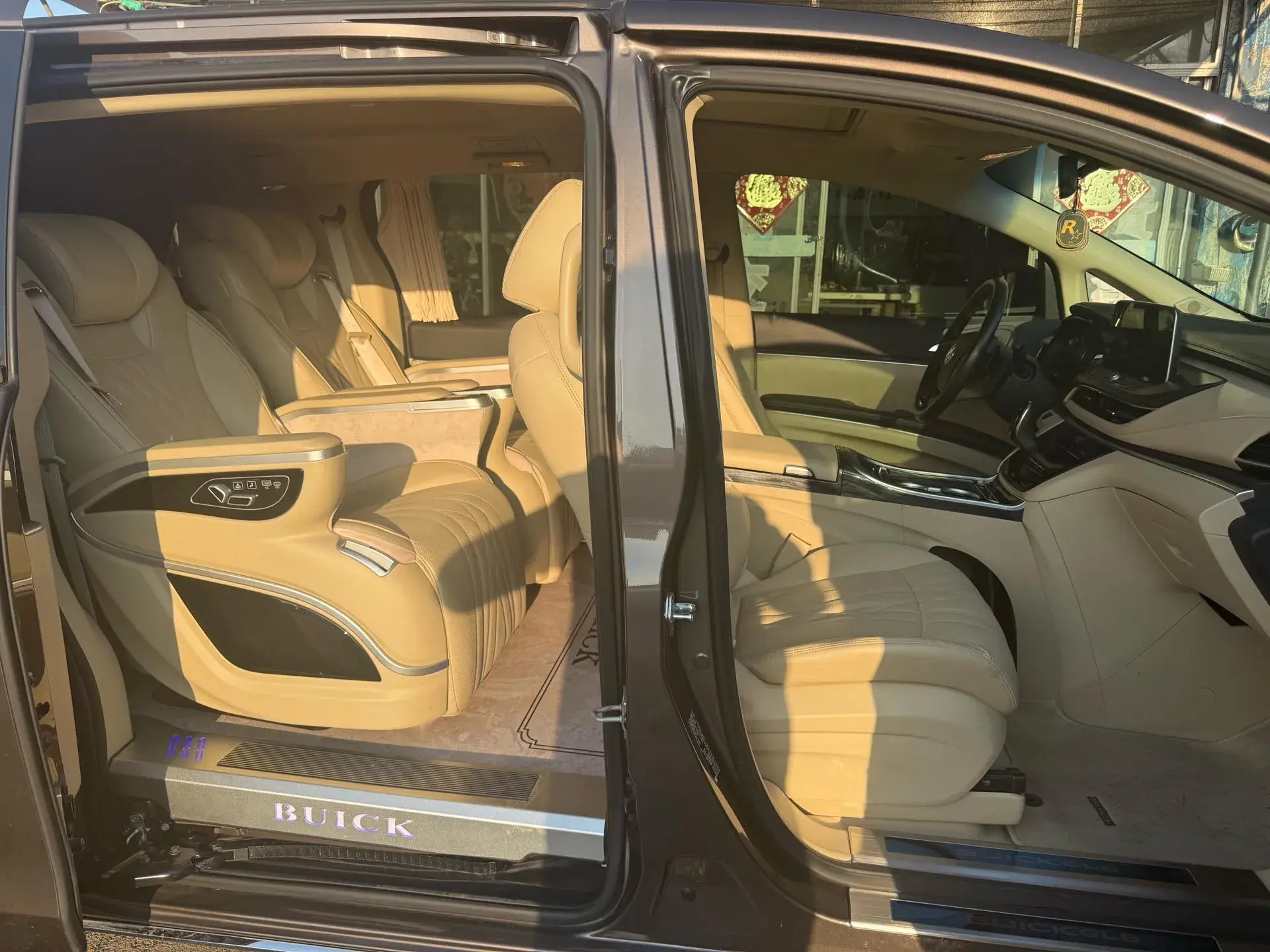 2023 BUICK GL8 thumbnail 4