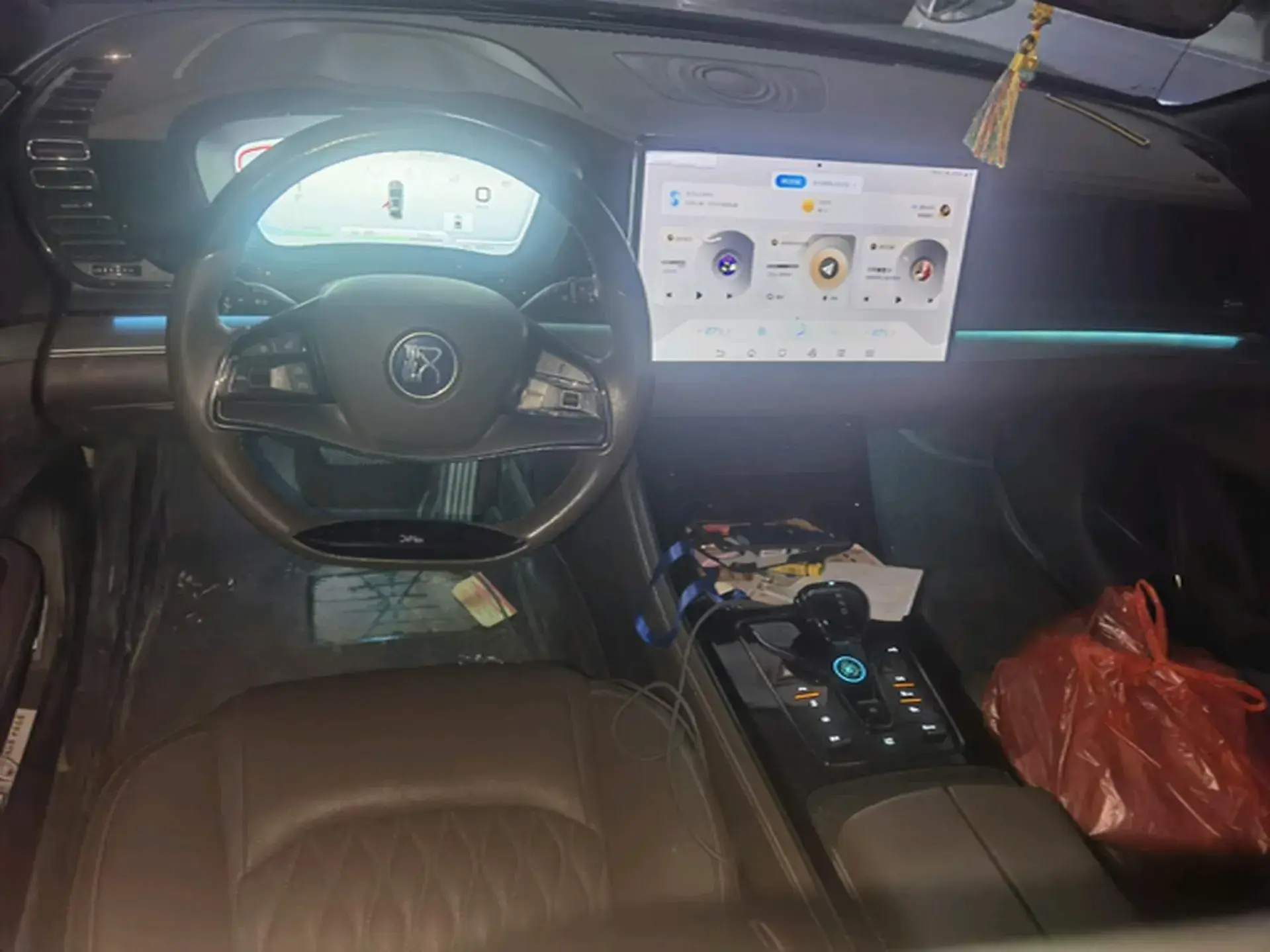 2023 BYD HAN thumbnail 4