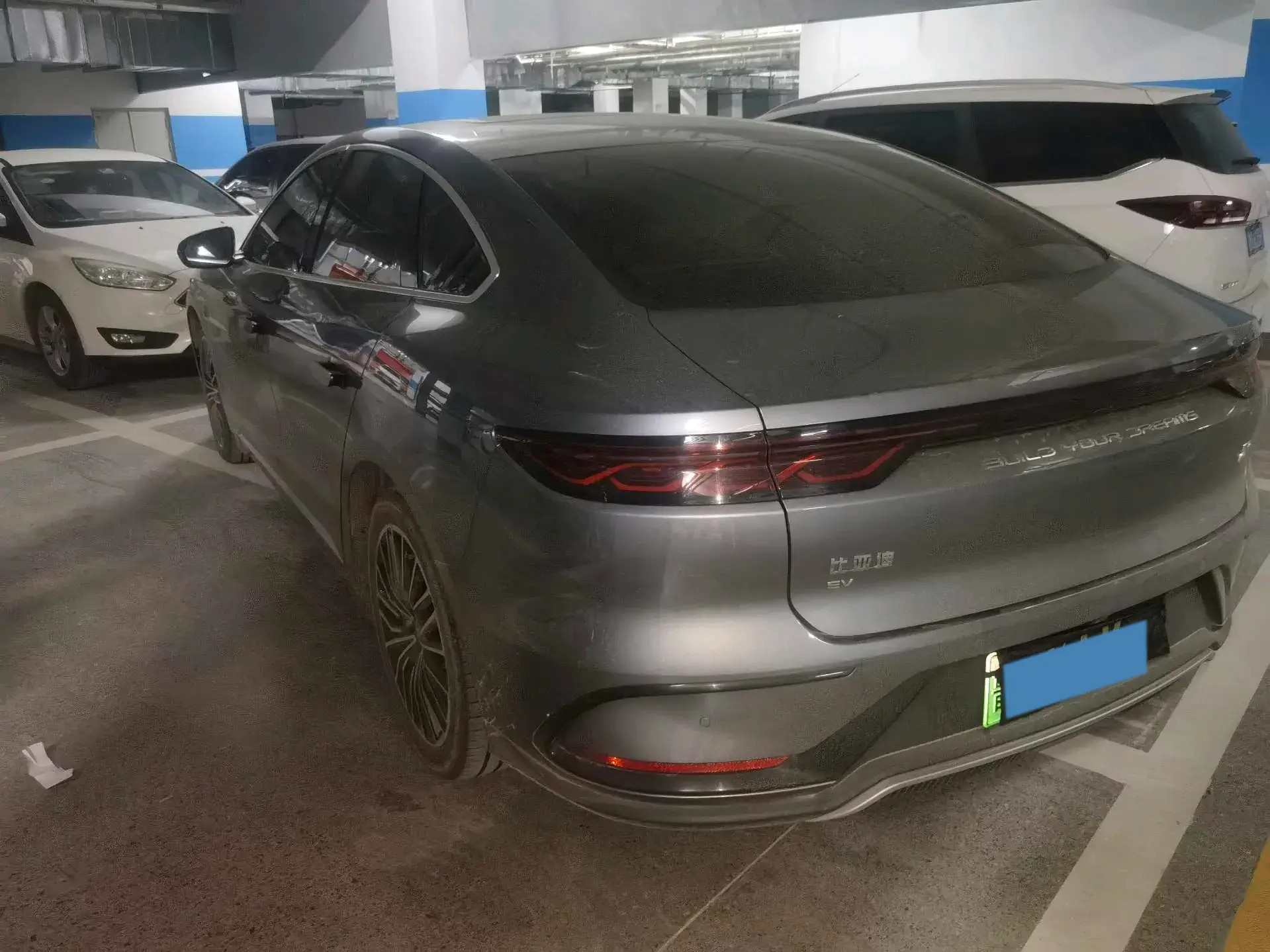 2023 BYD HAN thumbnail 3