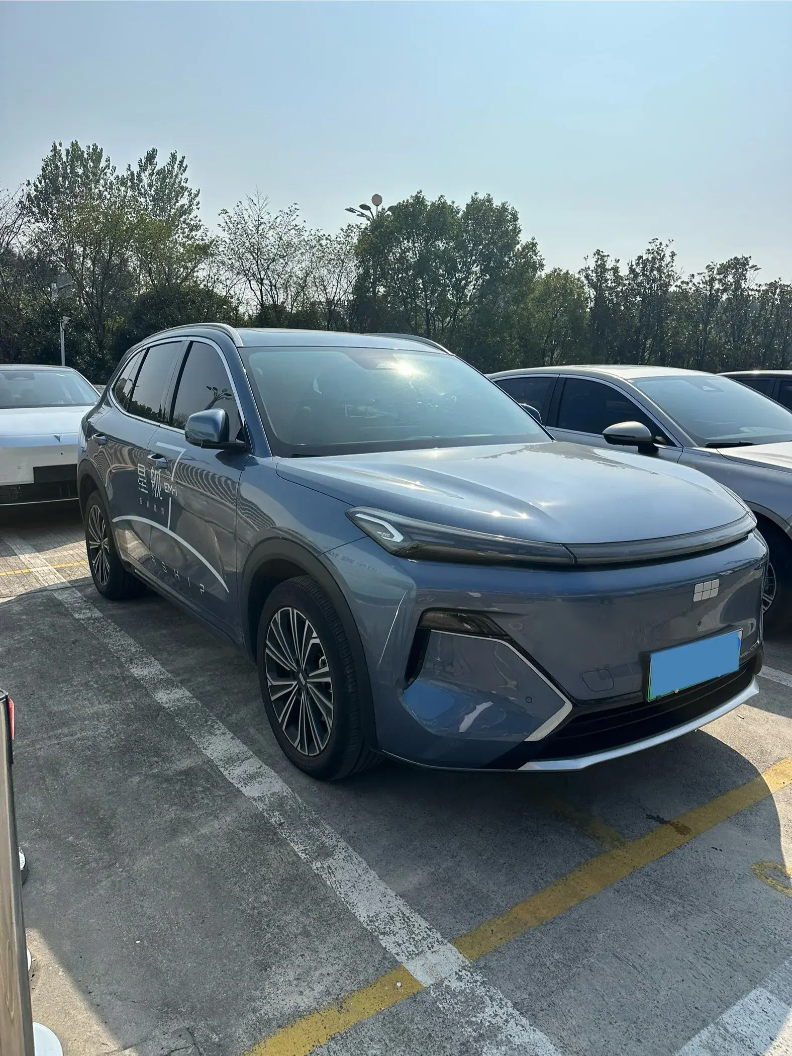2025 GEELY GALAXY thumbnail 3