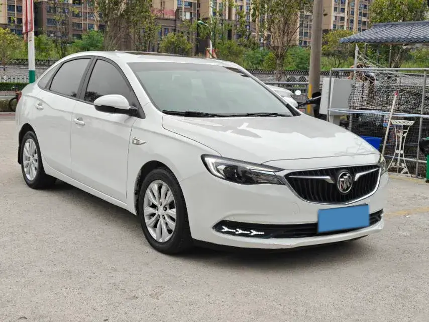 2020 BUICK REGAL thumbnail 3