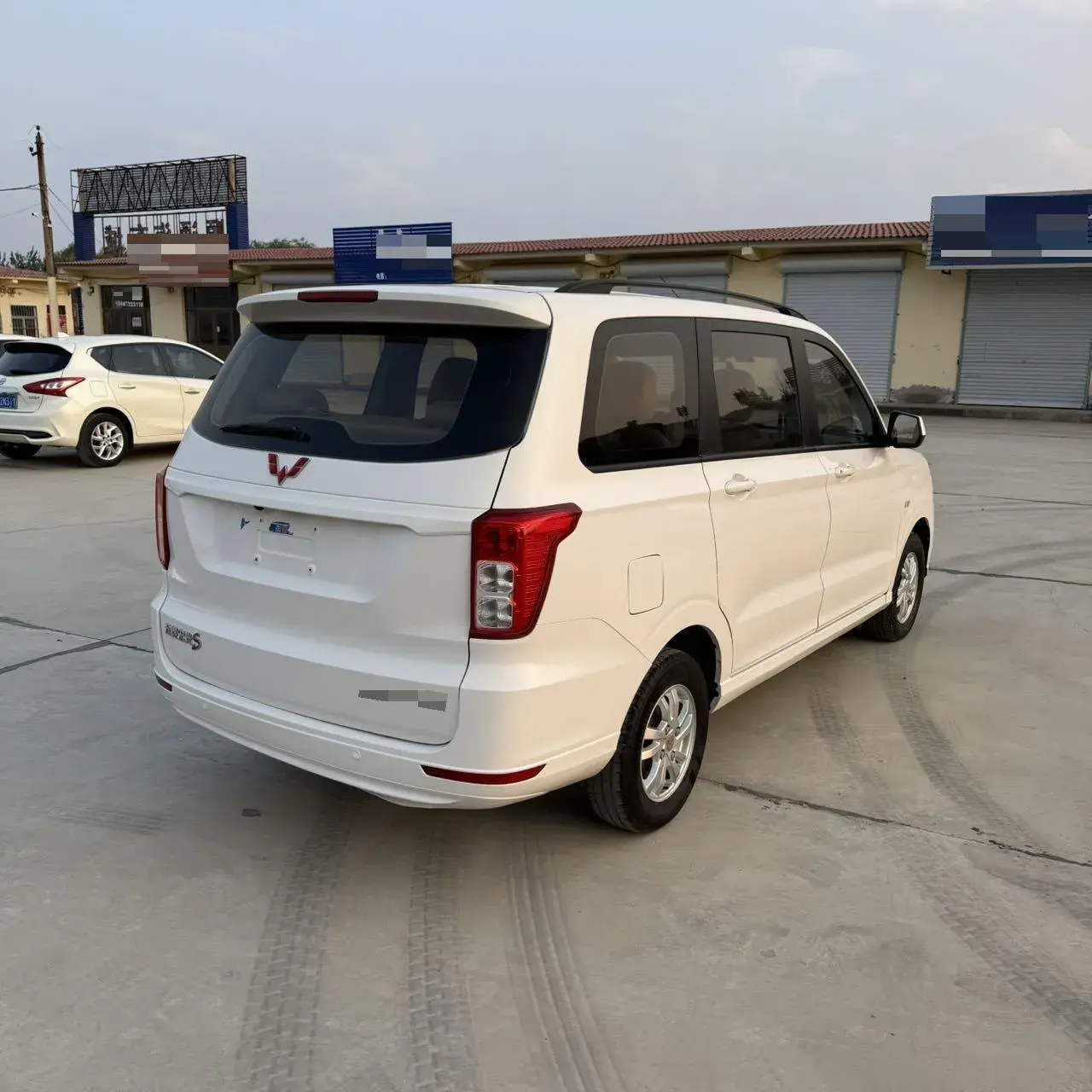 2018 WULING HONGGUANG thumbnail 4