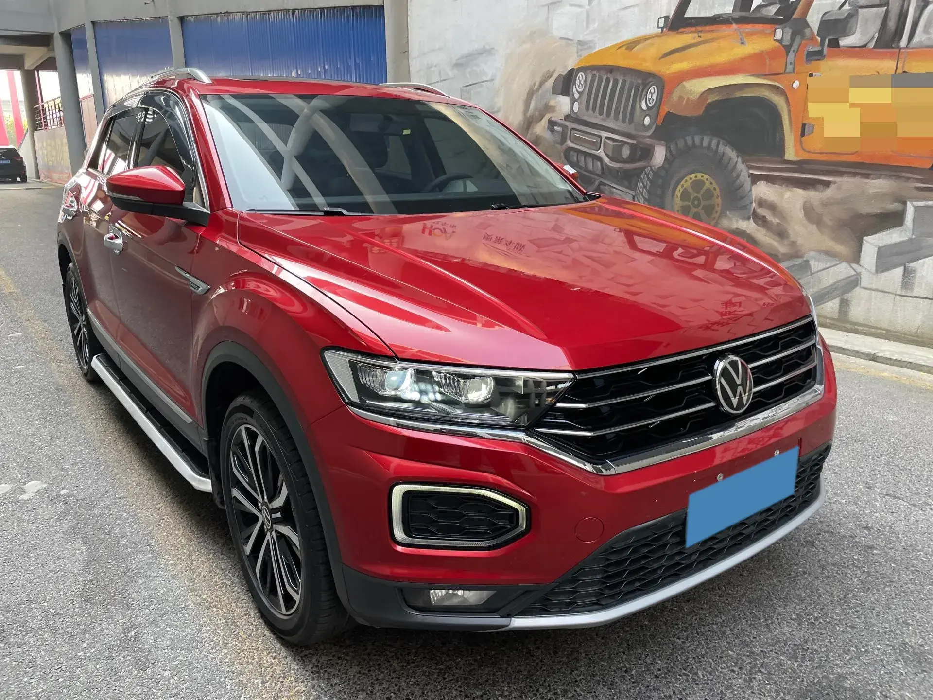 2021 VOLKSWAGEN T-ROC thumbnail 3