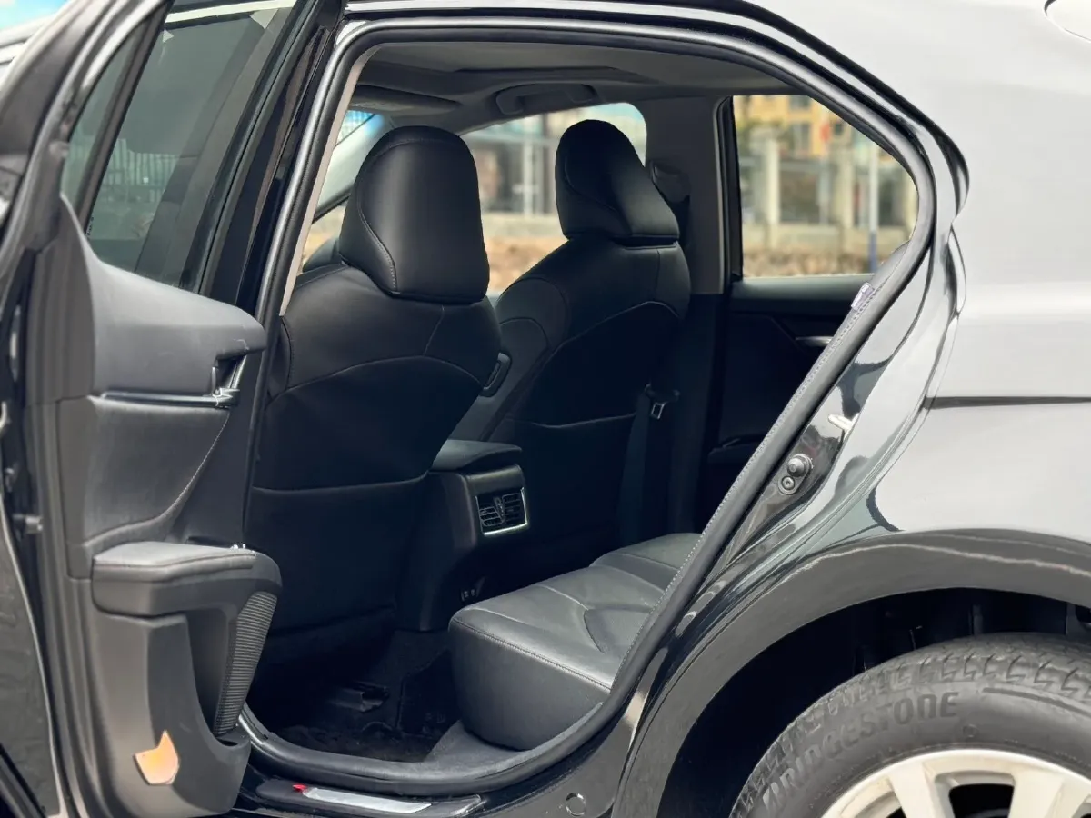 2021 Toyota Camry 2.0L 178HP L4 CVT,autocango,china used car exporter,china ev exporter,chinese used car exporter,chinese used ev exporter