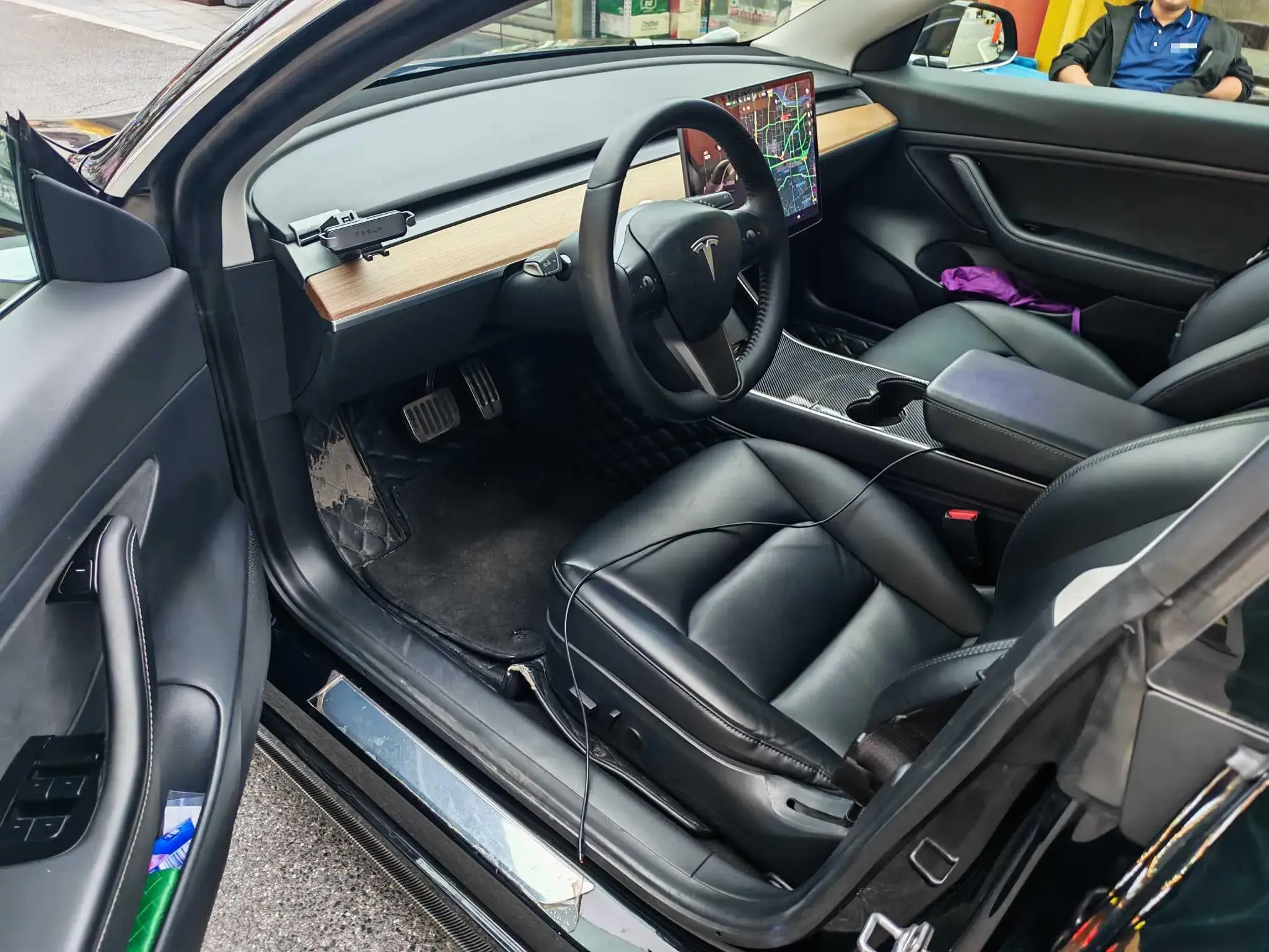 2019 TESLA MODEL thumbnail 4