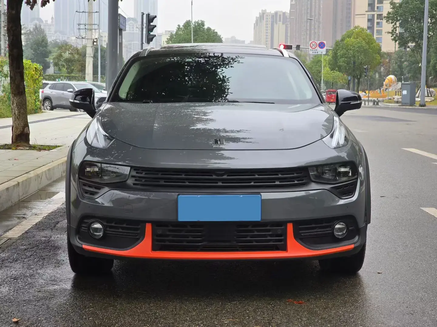 2018 LYNK&CO 02 thumbnail 2