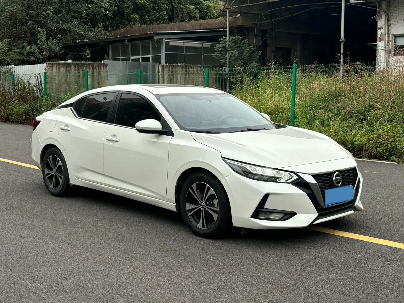 2020 NISSAN SYLPHY thumbnail 3